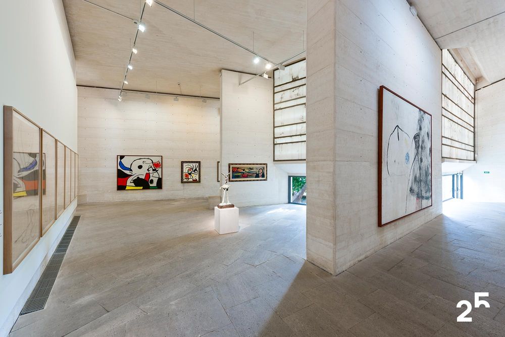 25è aniversari Miró Mallorca Fundació (direcció d’art, disseny gràfic, identitat, art i cultura, sector públic, print), per DOMO-A | Direcció d’art i disseny gràfic, Barcelona